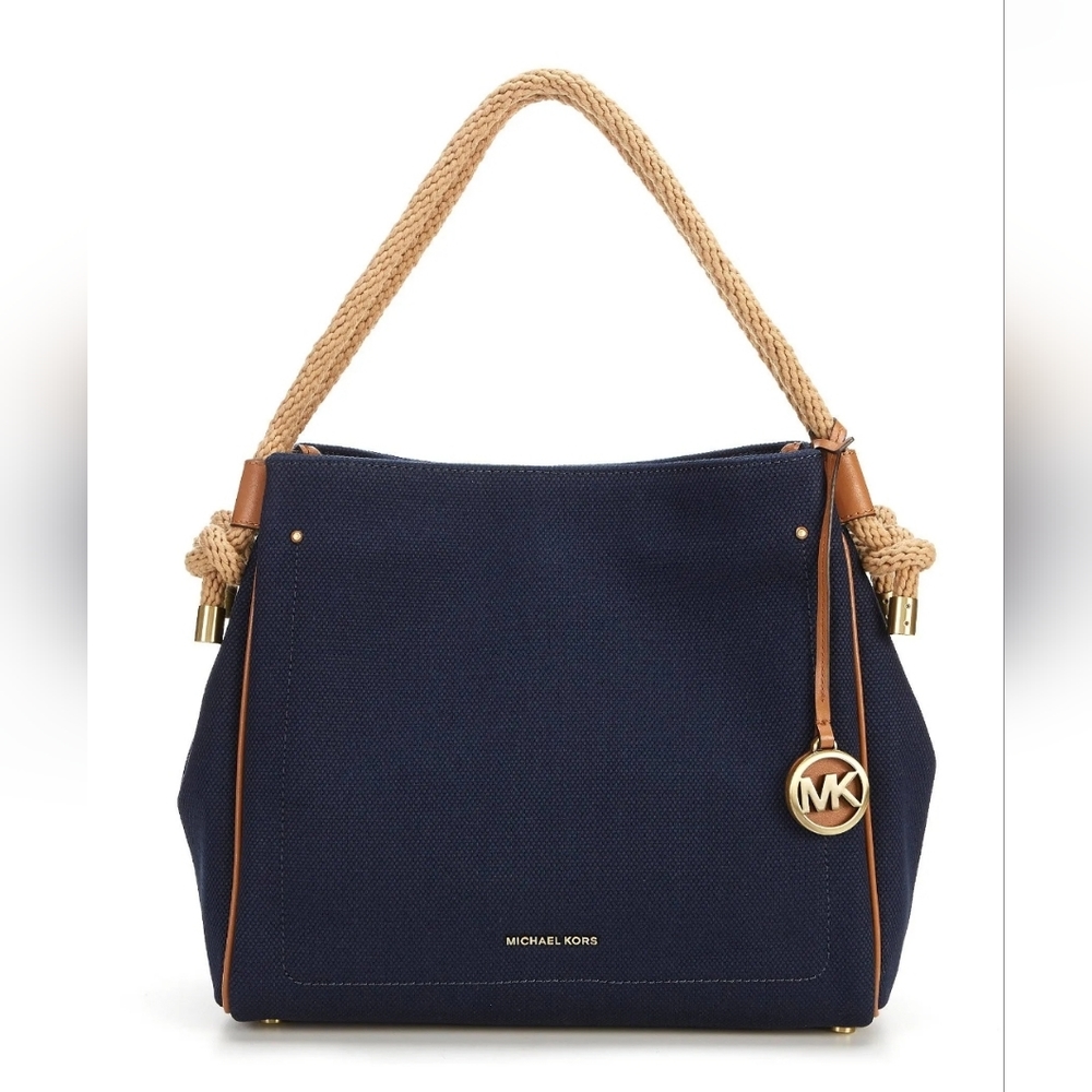 Michael Kors Large Isla shoulder tote NWT